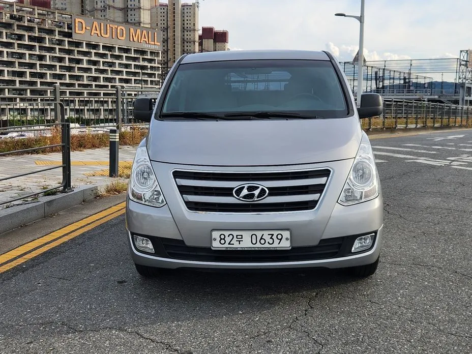 Hyundai Starex
