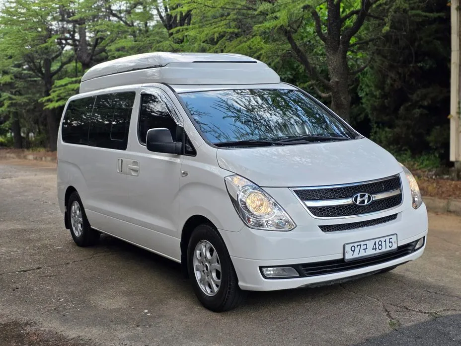 Hyundai Starex