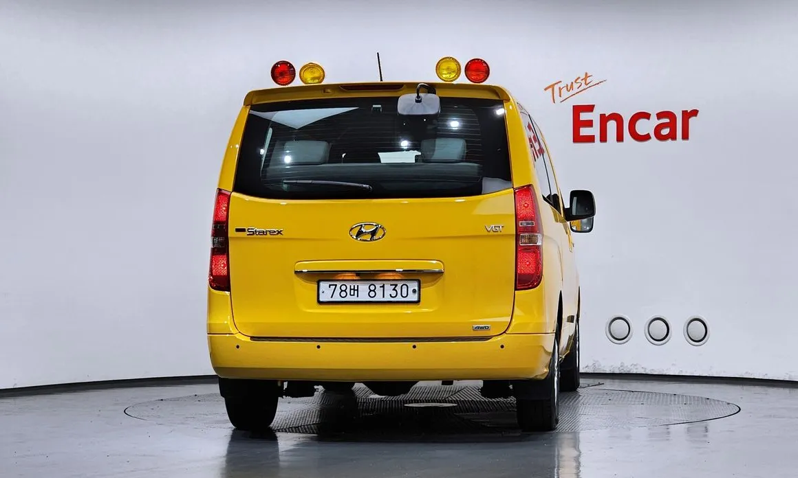 Hyundai Starex