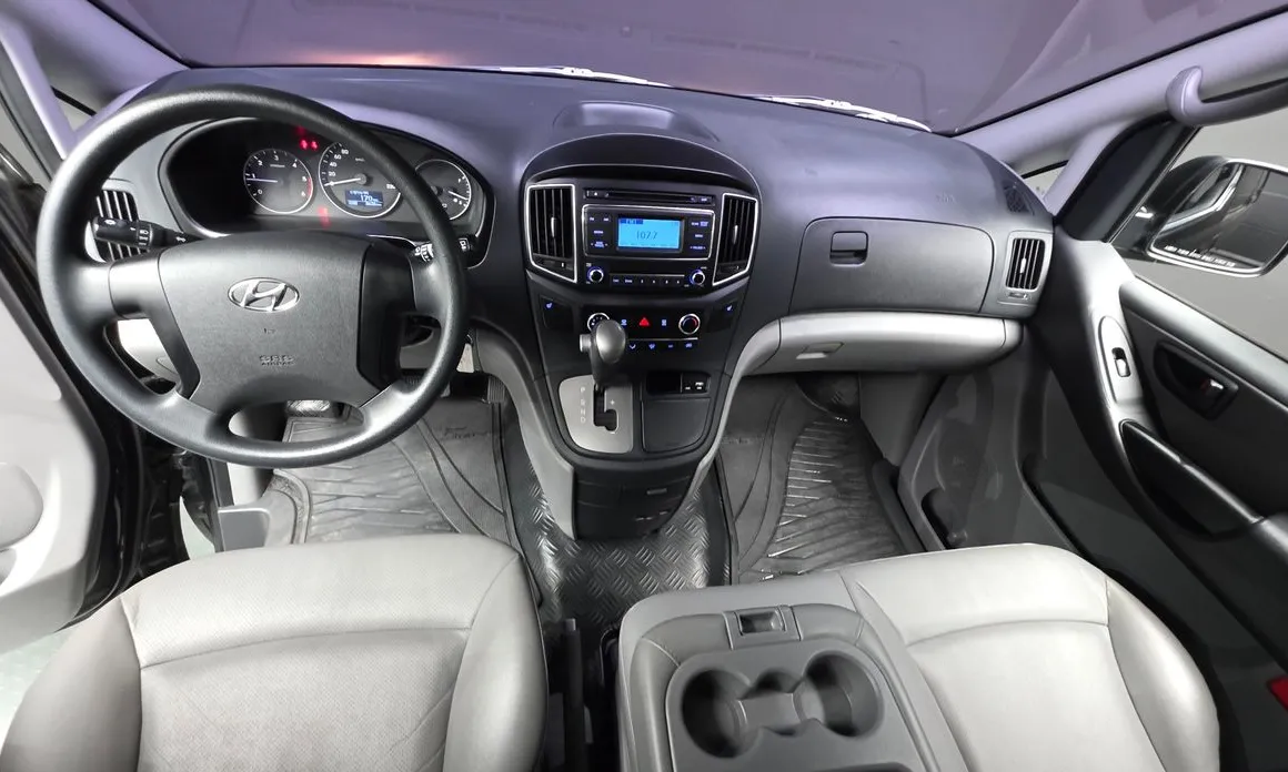 Hyundai Starex