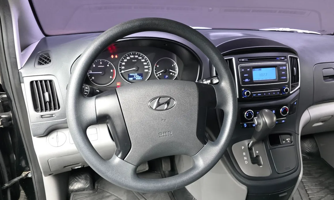 Hyundai Starex