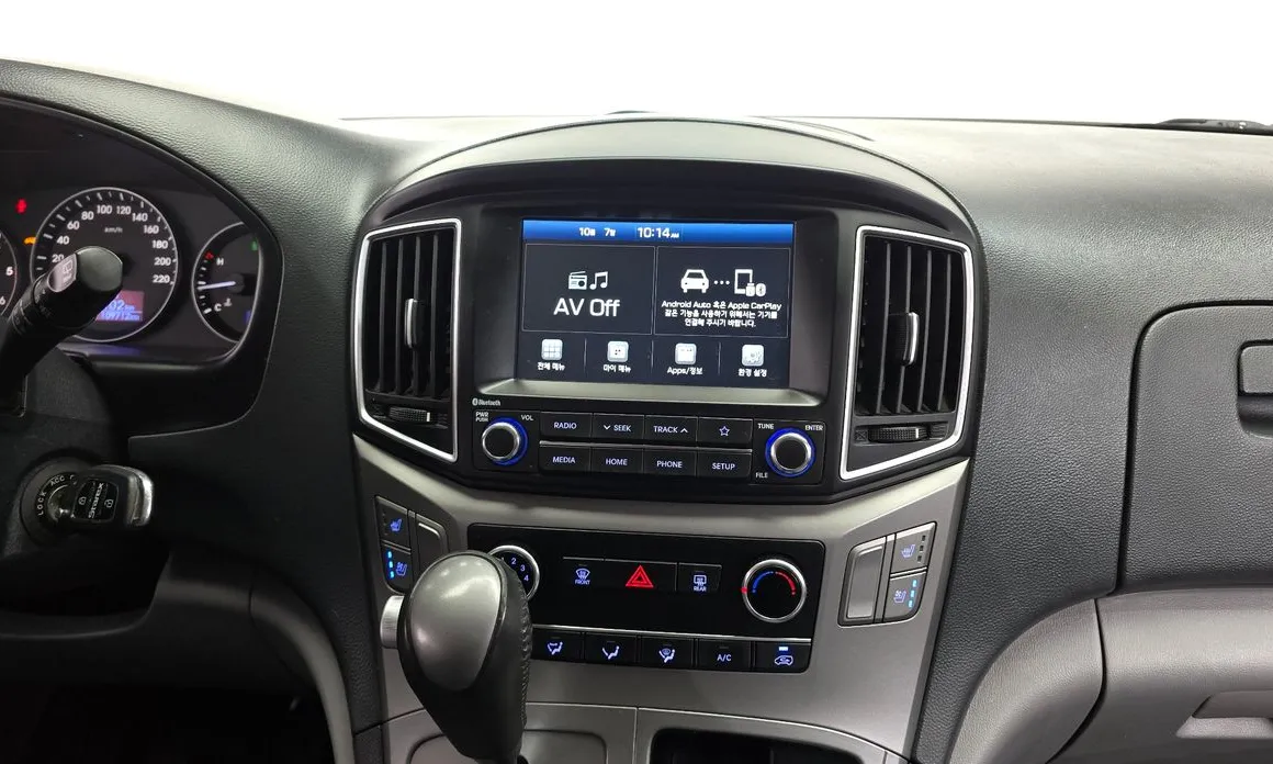 Hyundai Starex