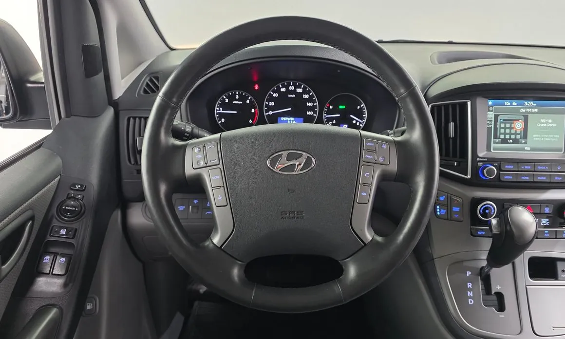 Hyundai Starex