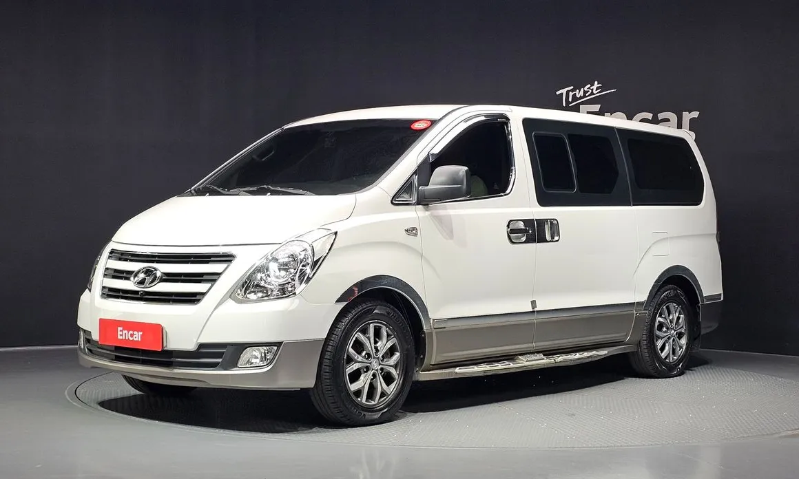 Hyundai Starex