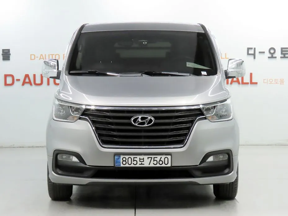 Hyundai Starex