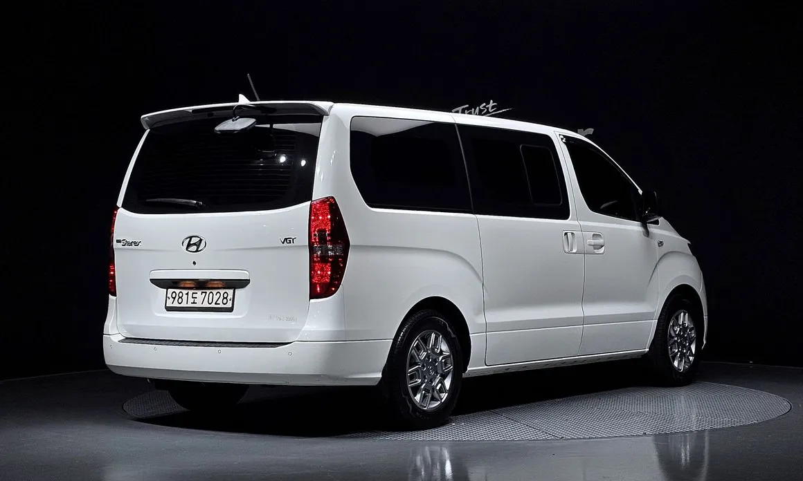 Hyundai Starex