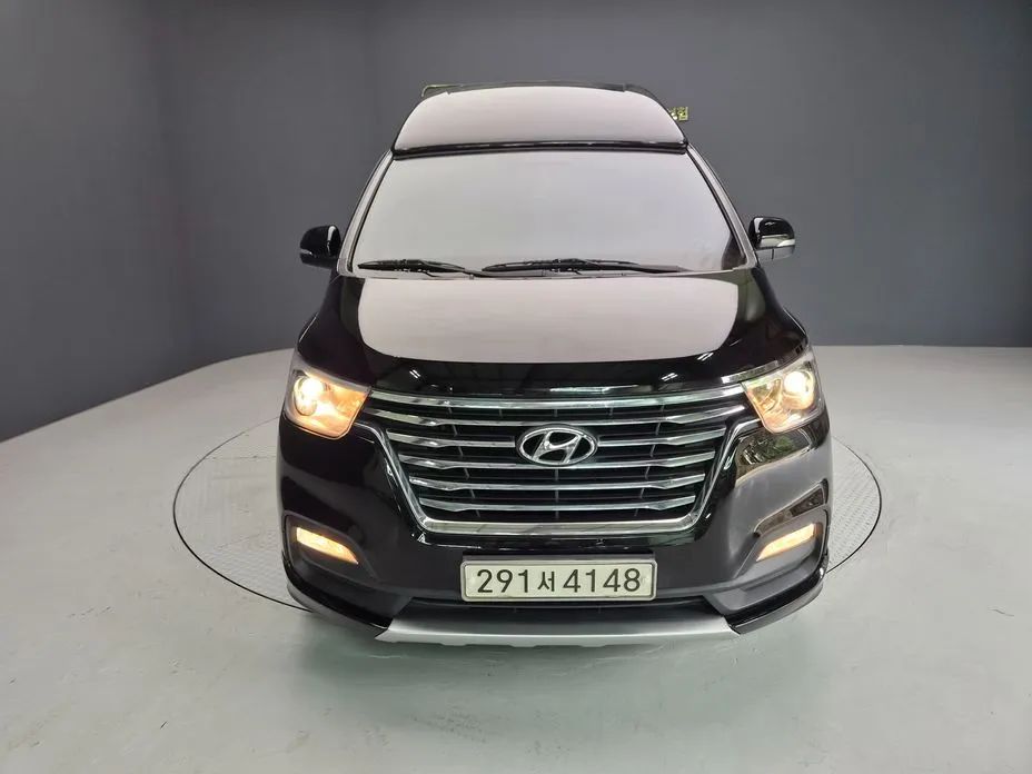 Hyundai Starex