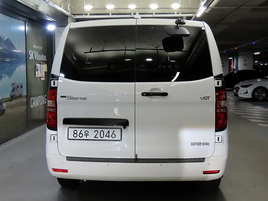 Hyundai Starex