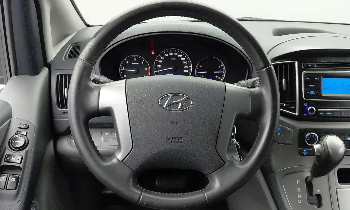 Hyundai Starex