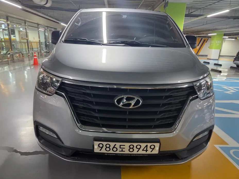 Hyundai Starex