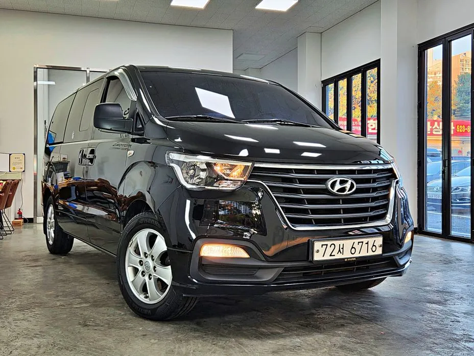 Hyundai Starex
