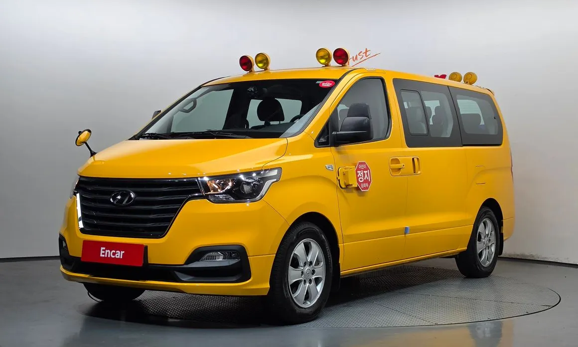 Hyundai Starex