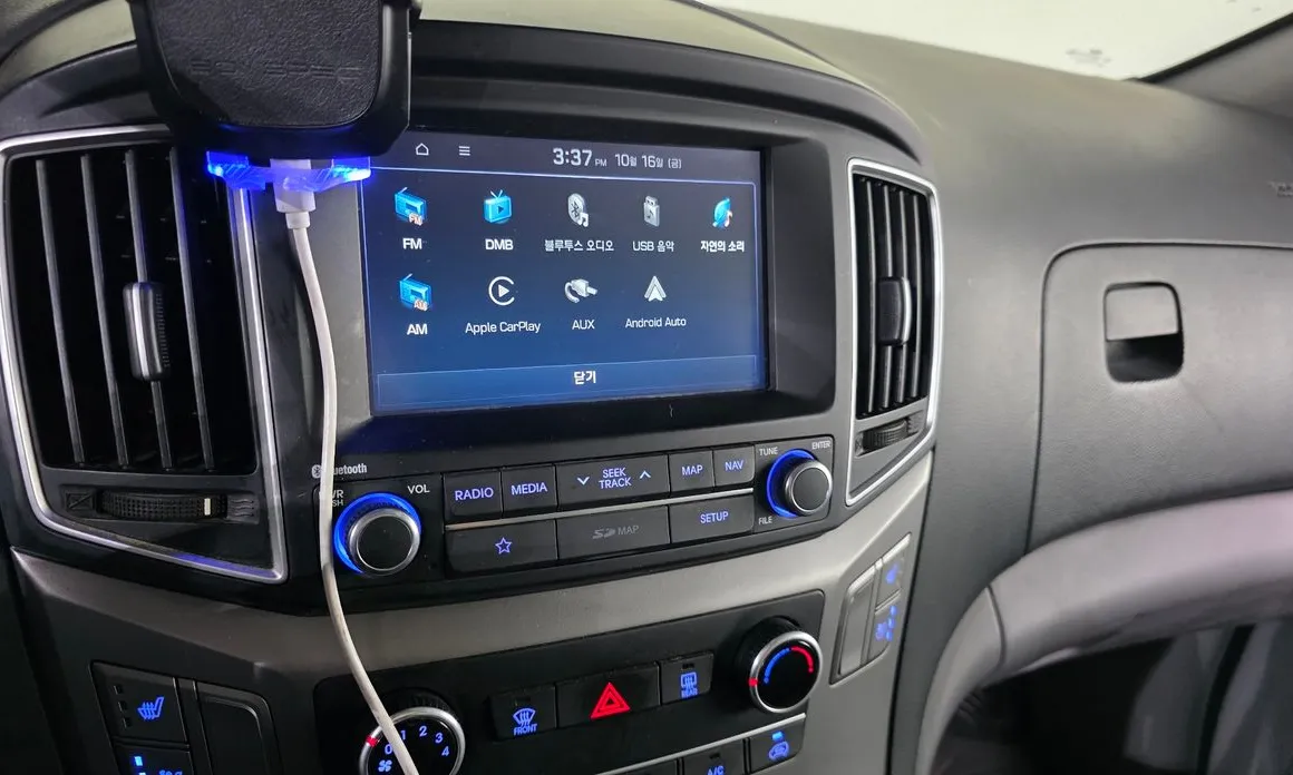 Hyundai Starex