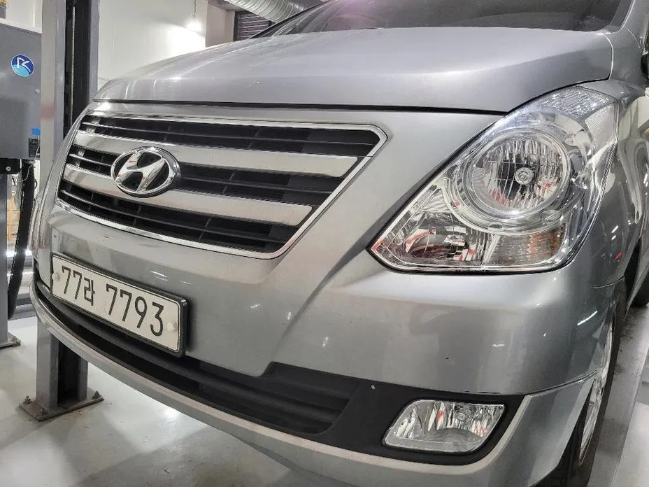 Hyundai Starex