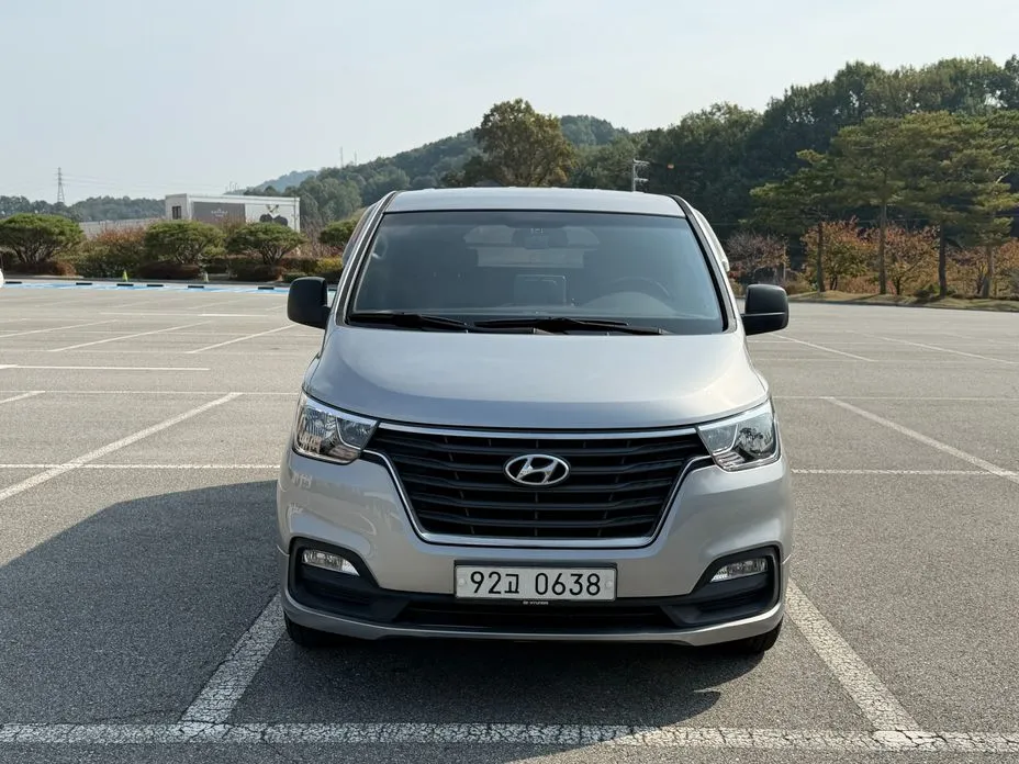 Hyundai Starex