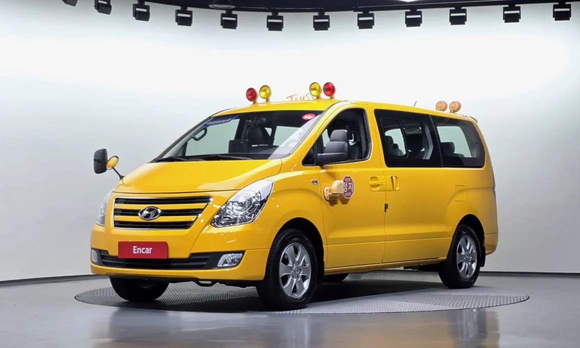 Hyundai Starex