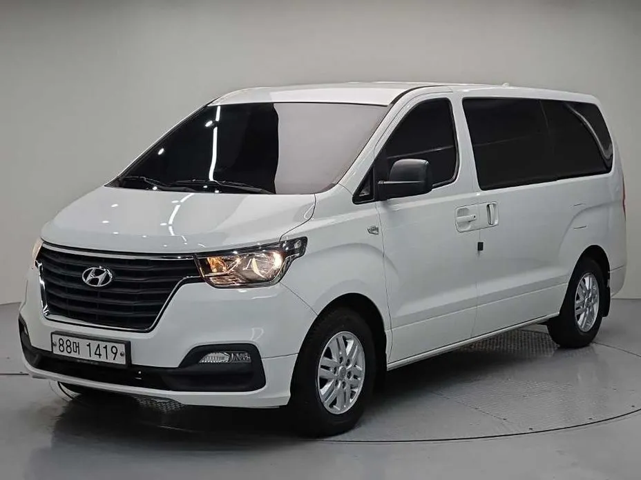 Hyundai Starex