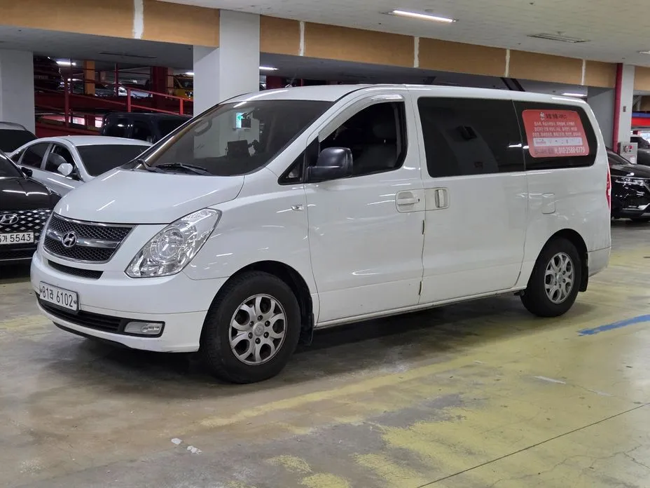 Hyundai Starex