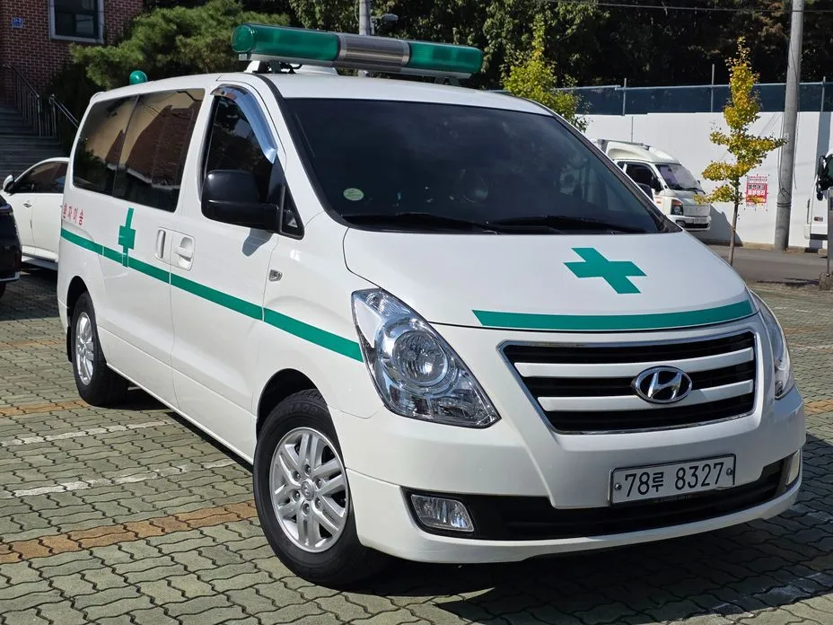 Hyundai Starex