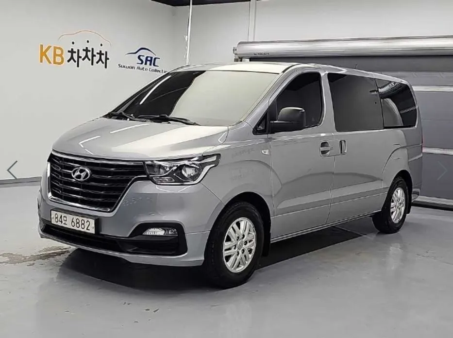Hyundai Starex