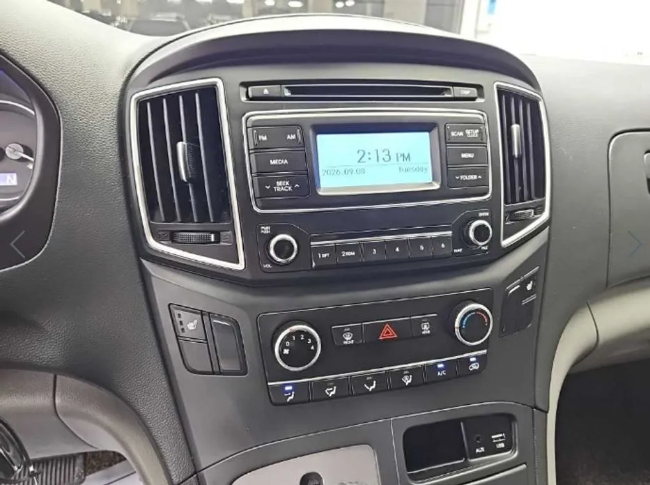 Hyundai Starex