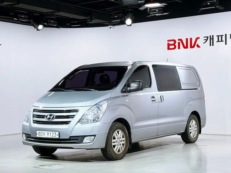 Hyundai Starex
