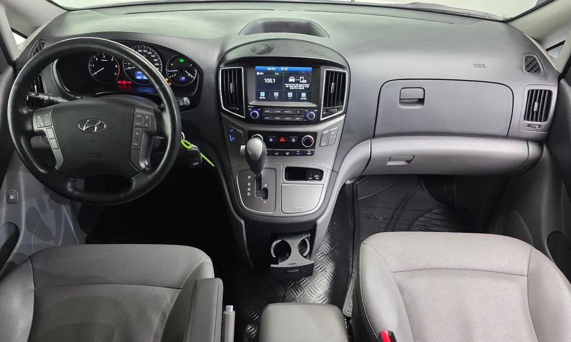 Hyundai Starex