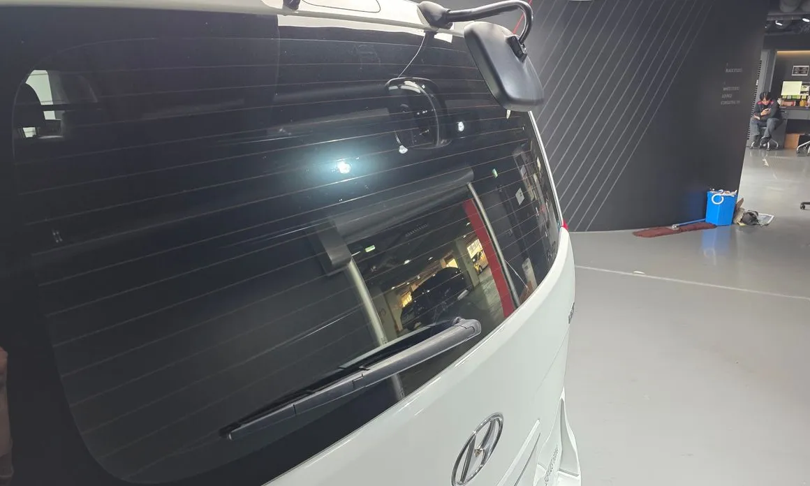 Hyundai Starex