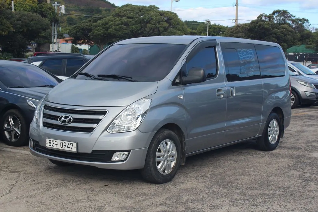 Hyundai Starex