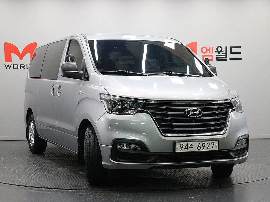 Hyundai Starex
