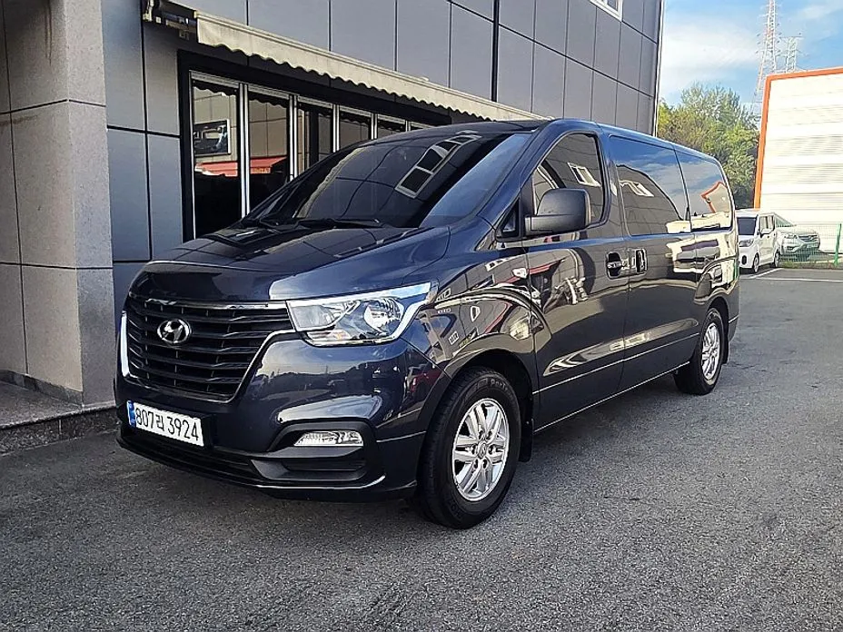 Hyundai Starex