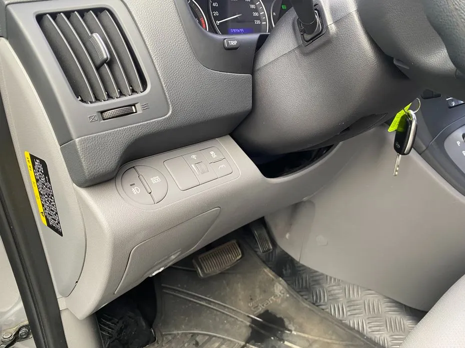 Hyundai Starex