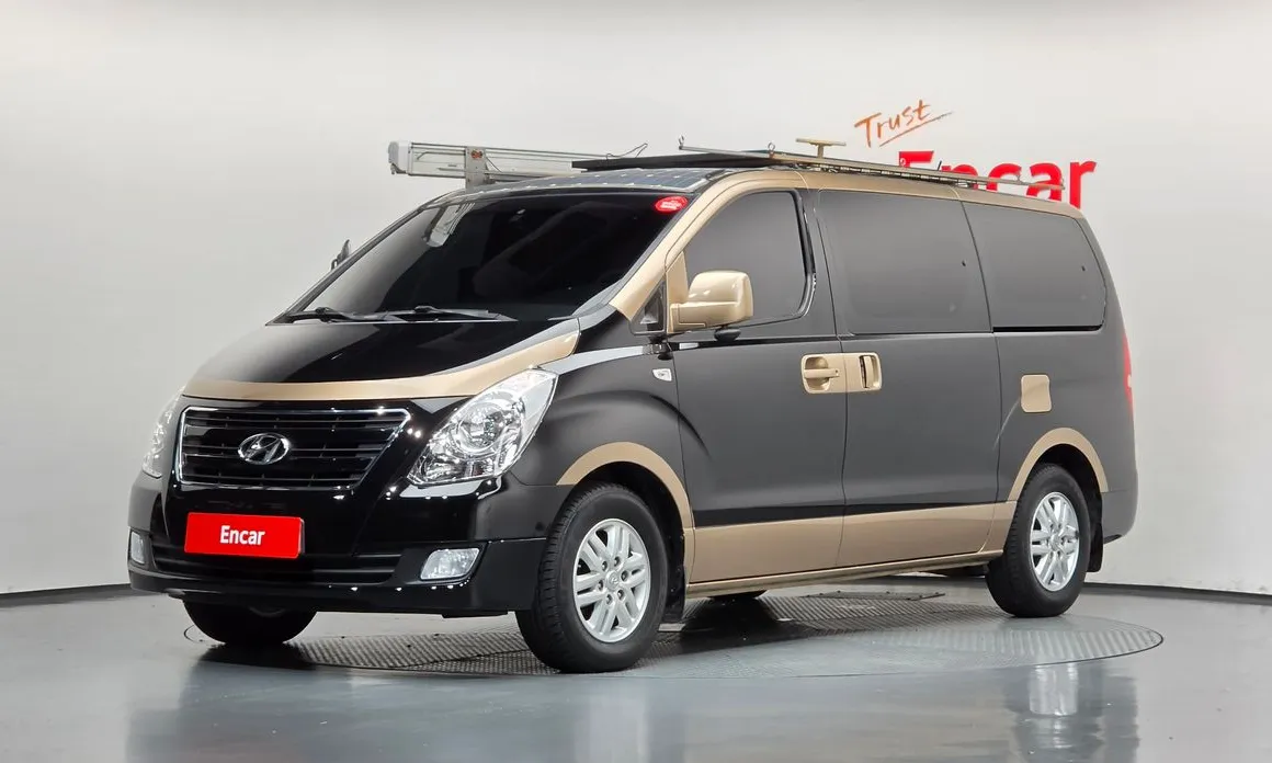 Hyundai Starex