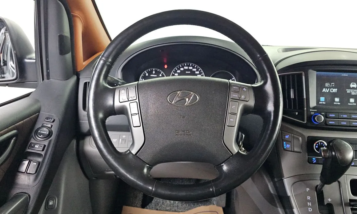 Hyundai Starex