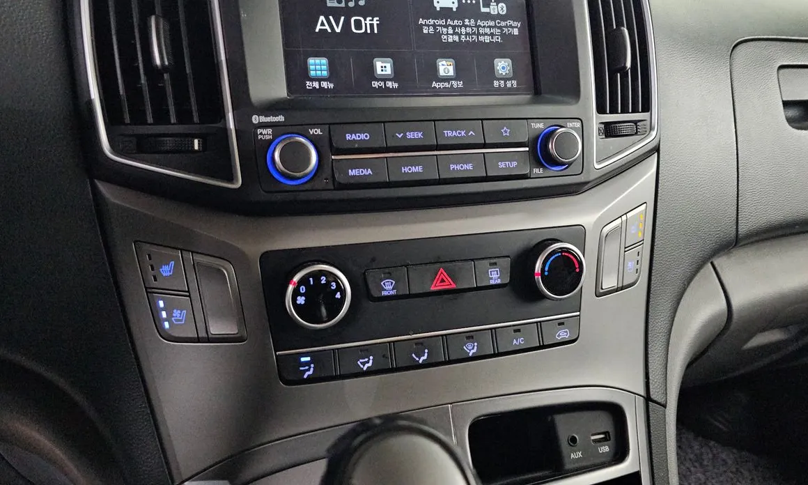 Hyundai Starex