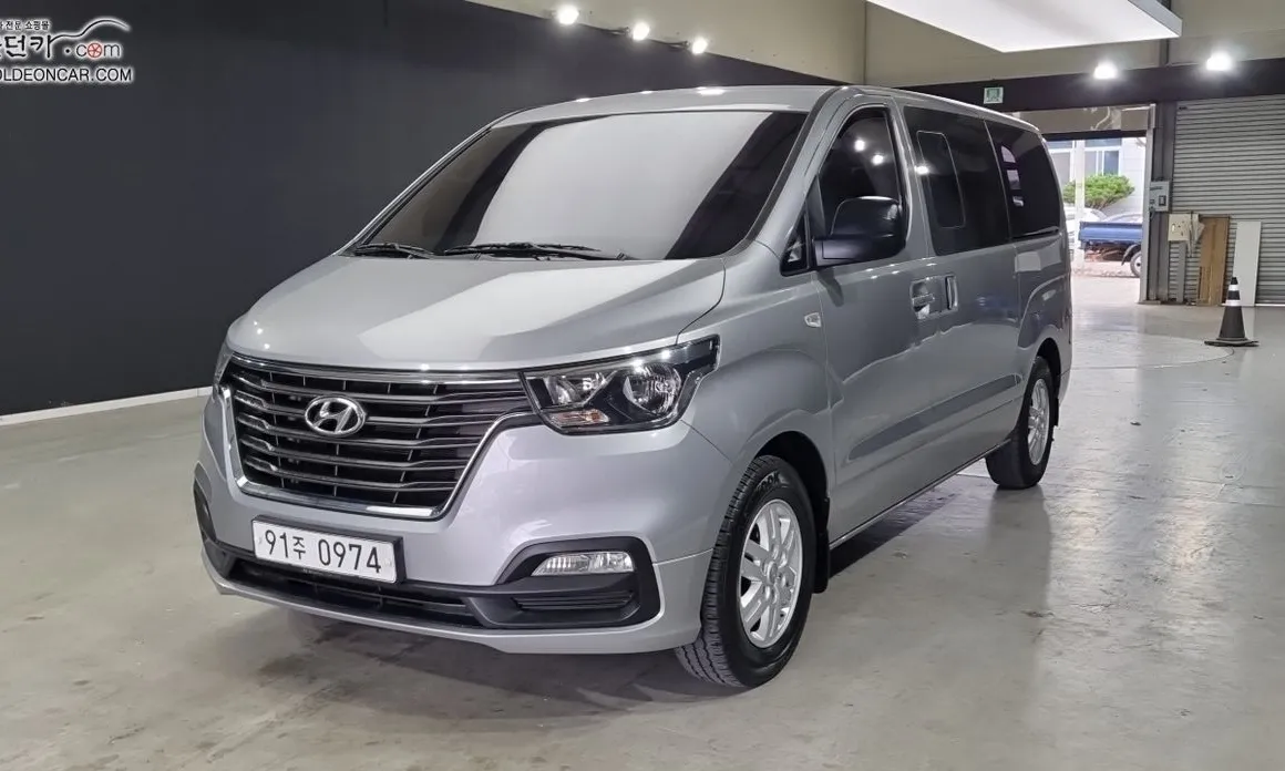 Hyundai Starex