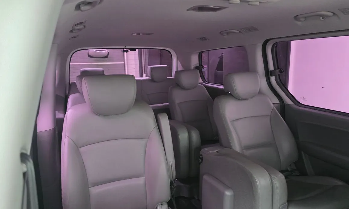Hyundai Starex