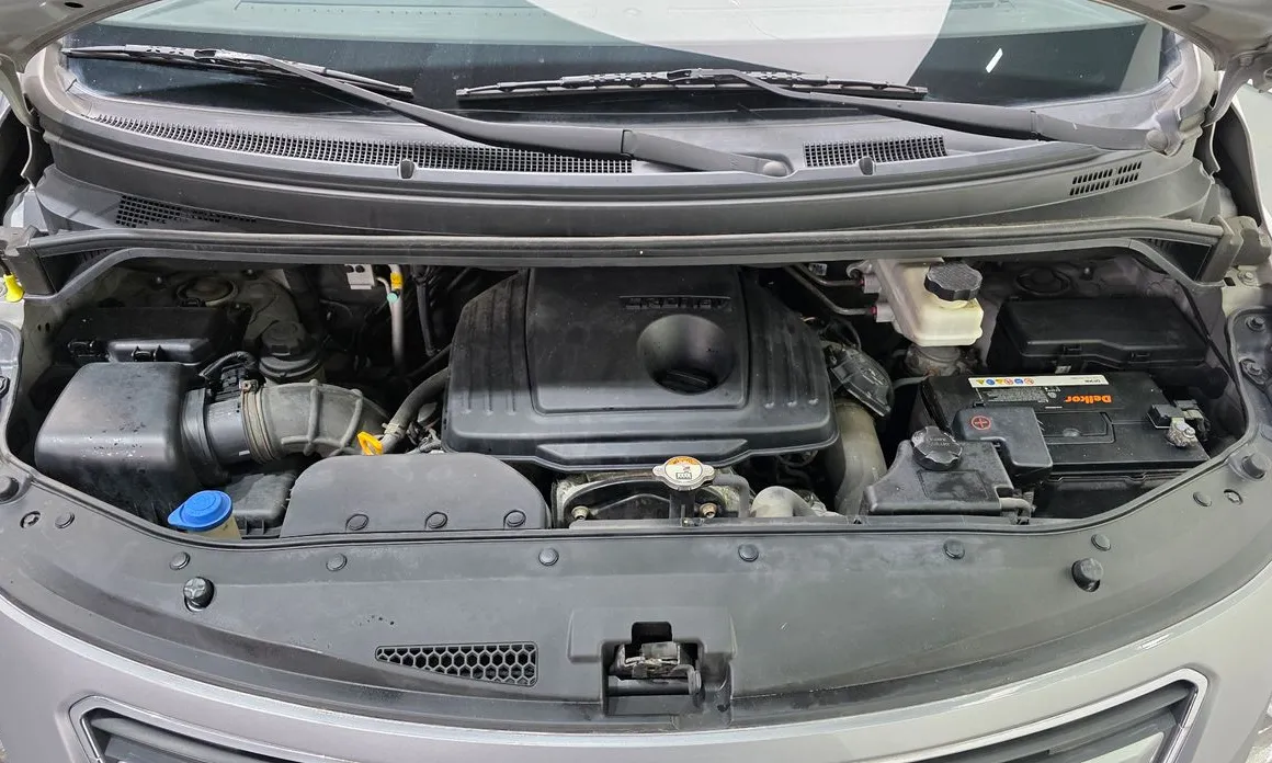 Hyundai Starex