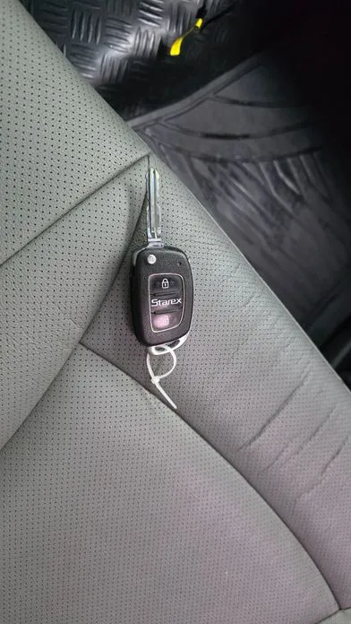 Hyundai Starex