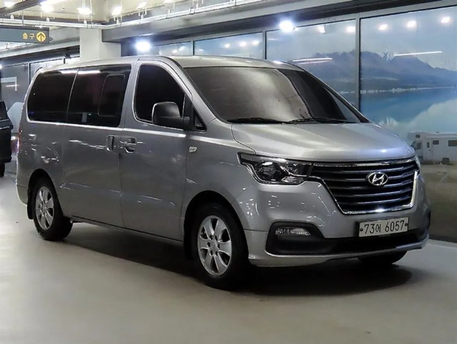 Hyundai Starex