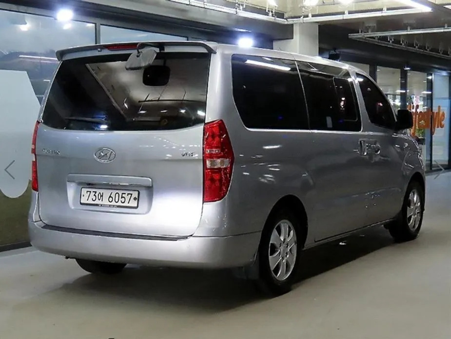 Hyundai Starex