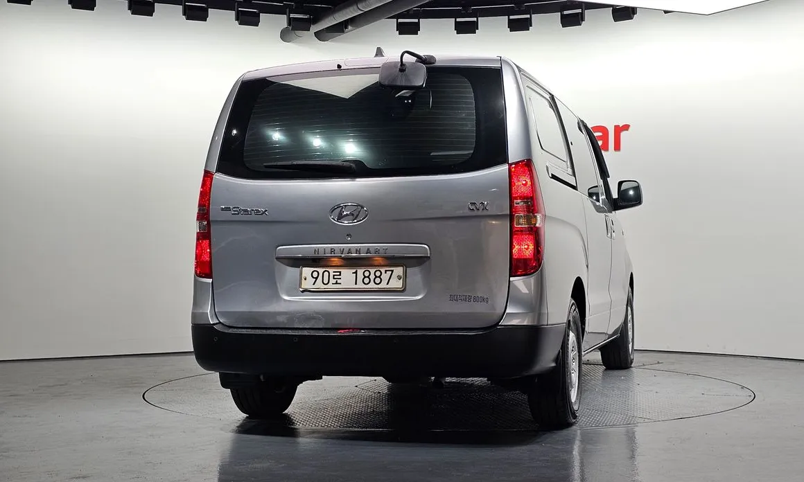 Hyundai Starex