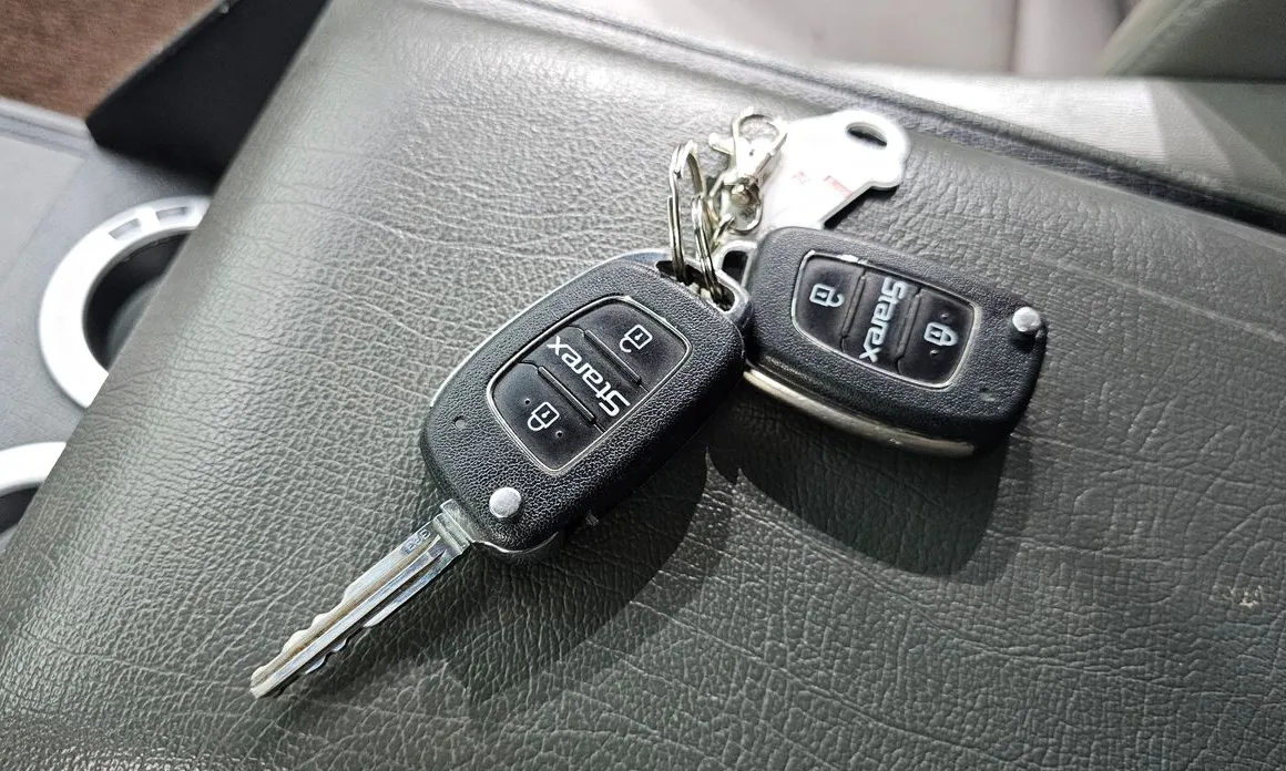 Hyundai Starex
