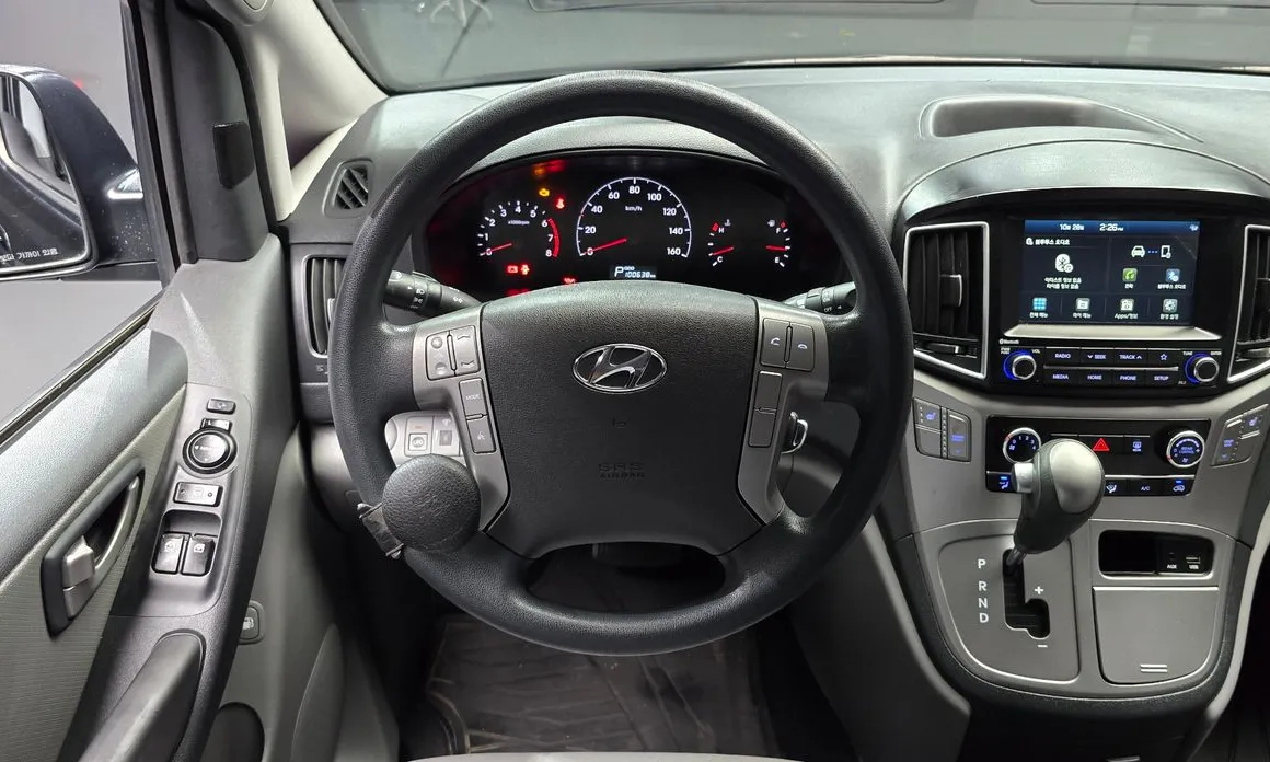 Hyundai Starex