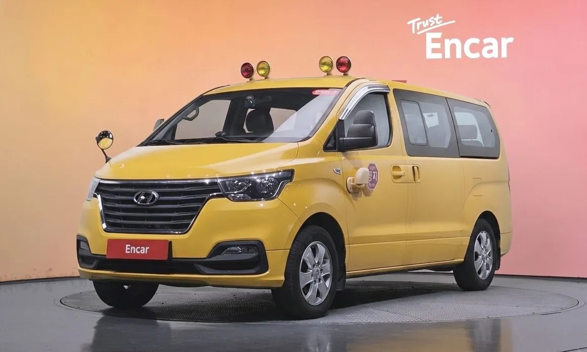 Hyundai Starex