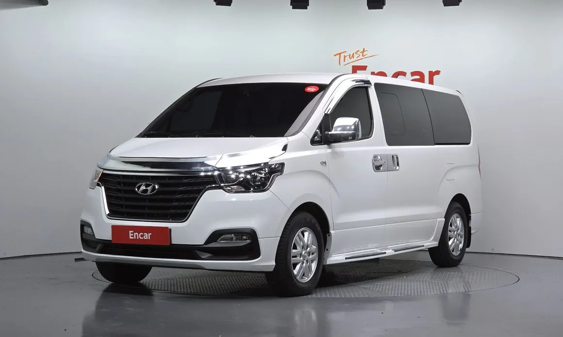 Hyundai Starex