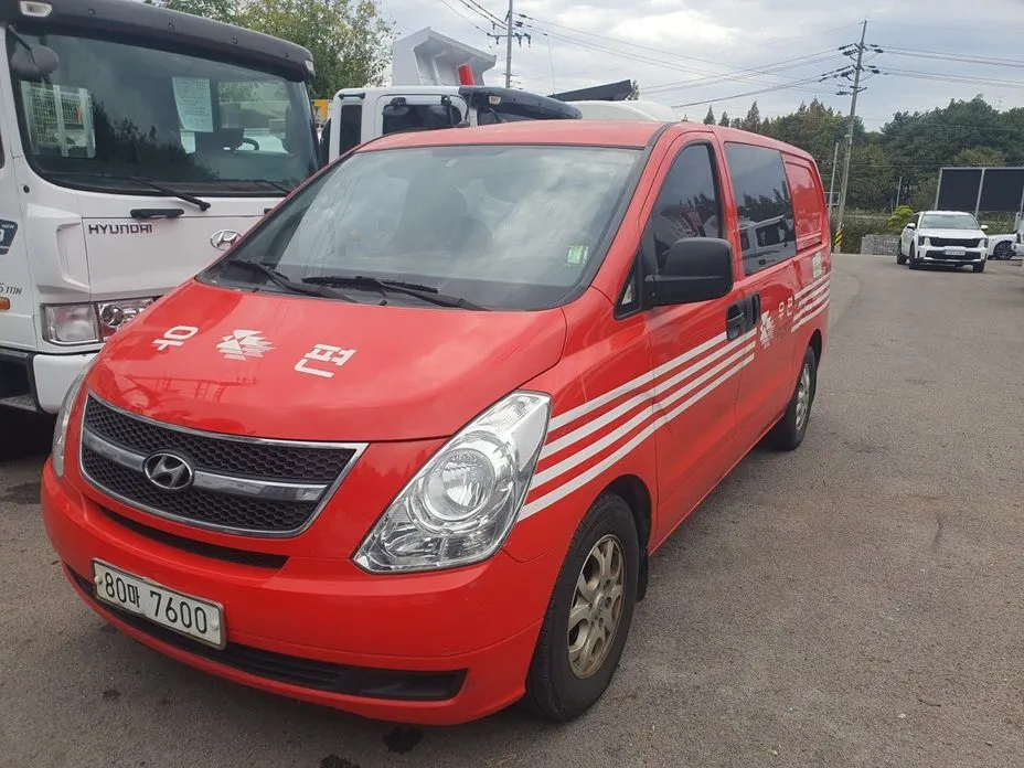 Hyundai Starex