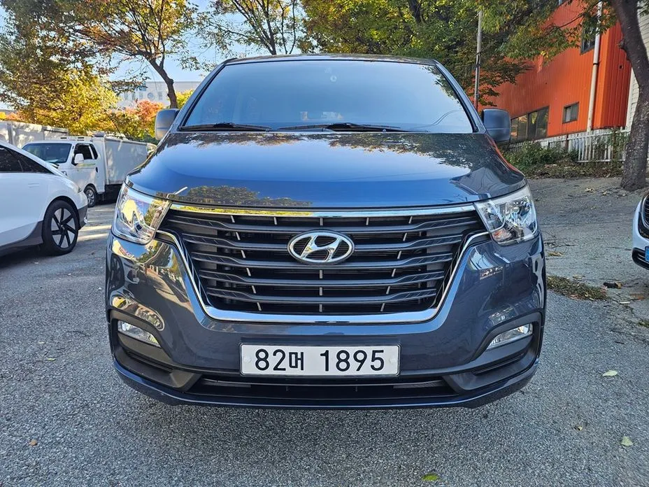 Hyundai Starex