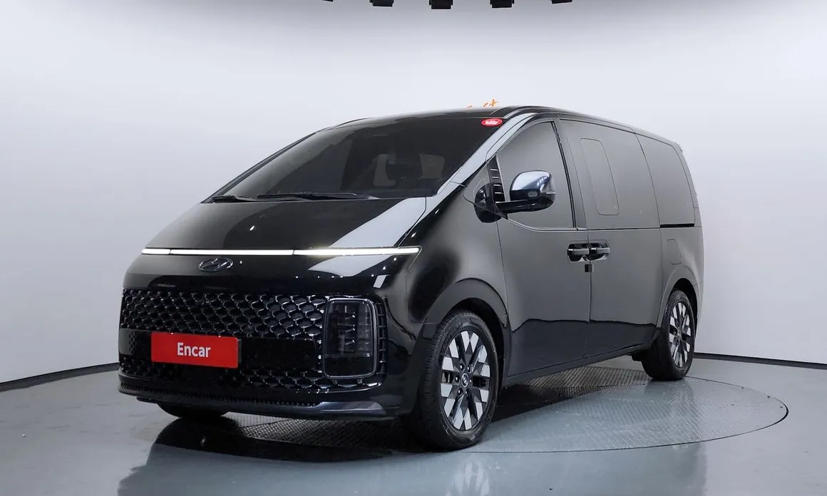Hyundai Staria
