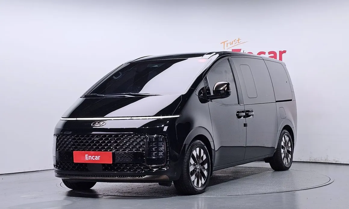 Hyundai Staria